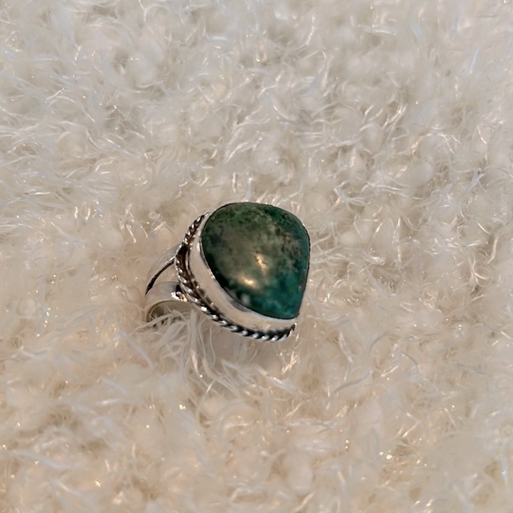 * FIRM PRICE * - Vintage Turquoise Ring - Picture 2 of 4